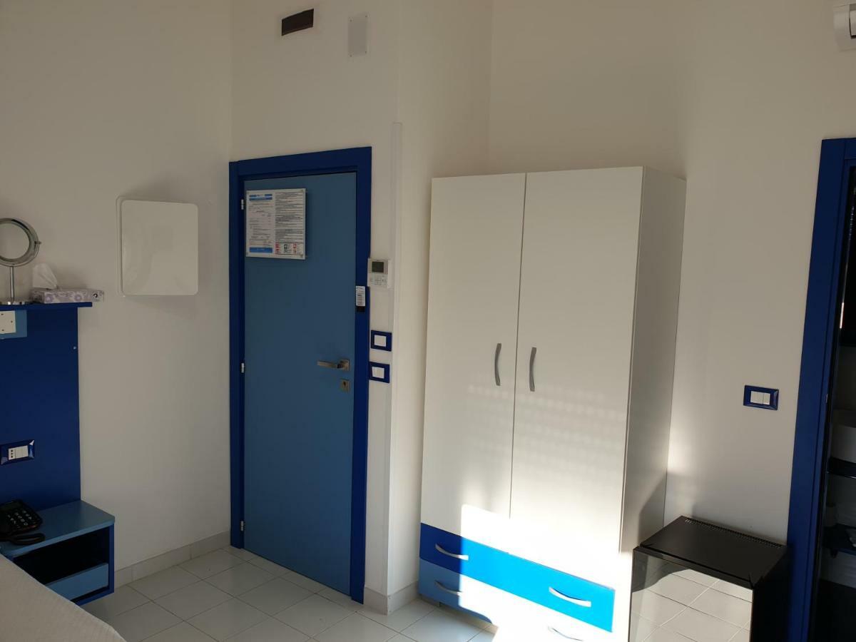 Hotel Caraibisiaco Sul Mare San Pietro in Bevagna Zewnętrze zdjęcie